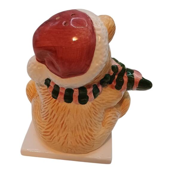 Papa Bear Momma And Baby Bear Christmas Sledding Salt And Pepper Shaker 3 Pieces - Picture 3 of 10